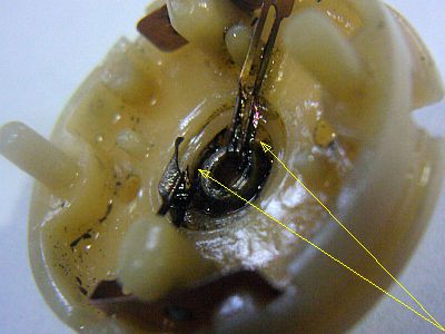 図6:焼け細っていた摺動ブラシ